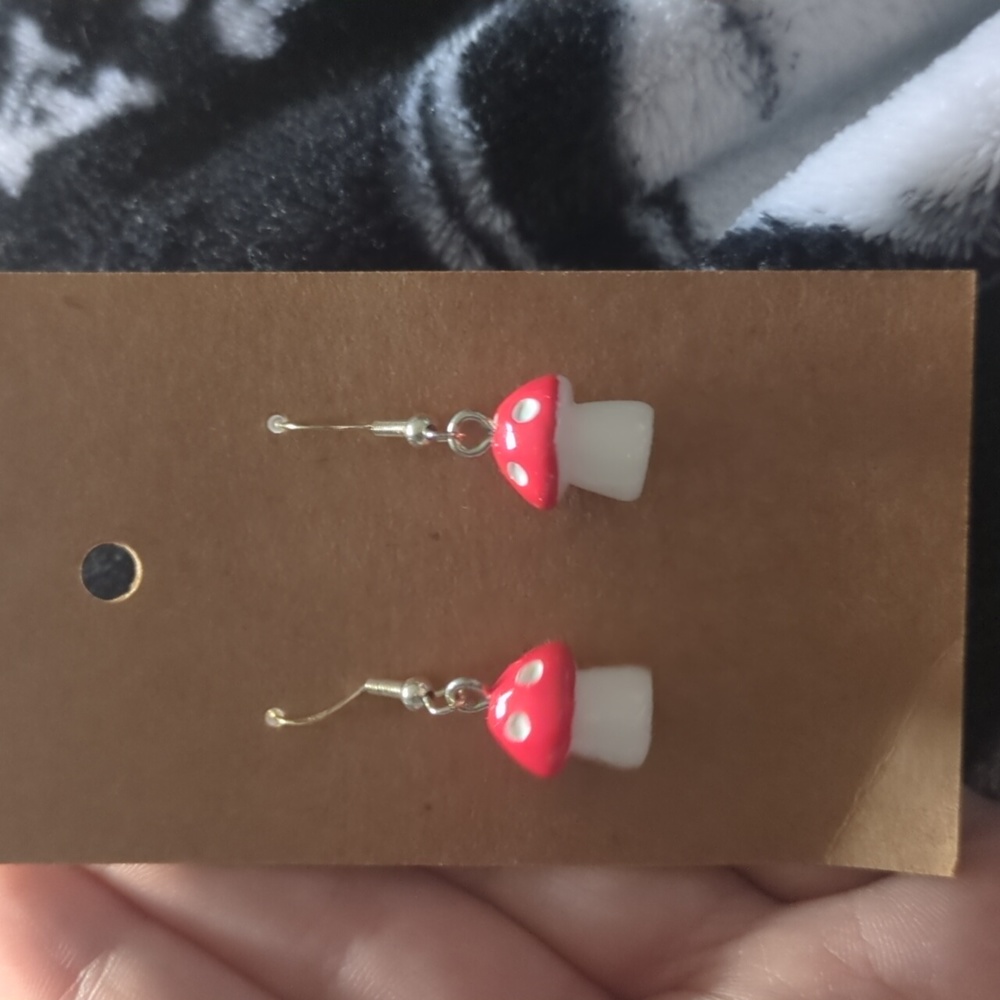 💜Red mushroom earrings